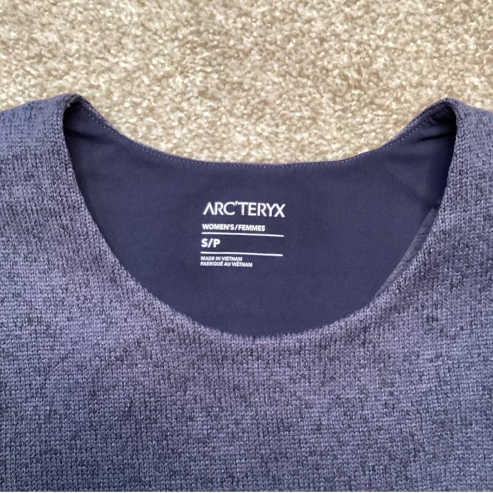 Arc’teryx Covert Sweater Knit Fleece Pullover Womens Small Blue Black Top Shirt - Picture 3 of 3
